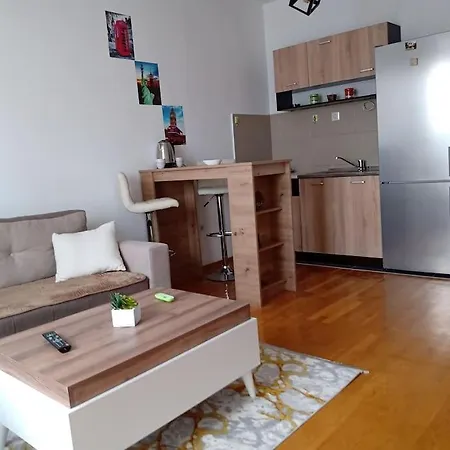 Tiffany In Apartment
