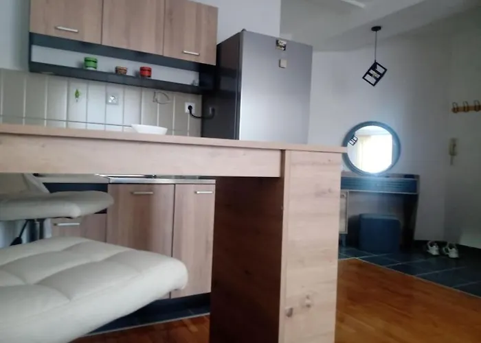 Tiffany In Apartment *